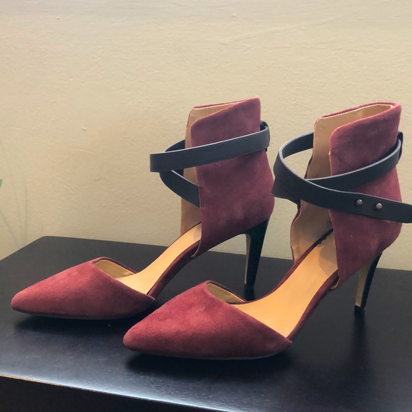 Burgundy/wine color heels - Picture 3 of 7
